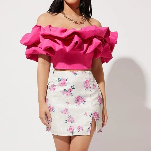 . Tops - Stunning Contemporary Off Shoulder Exaggerated Ruffle Trim Crop Top Pink